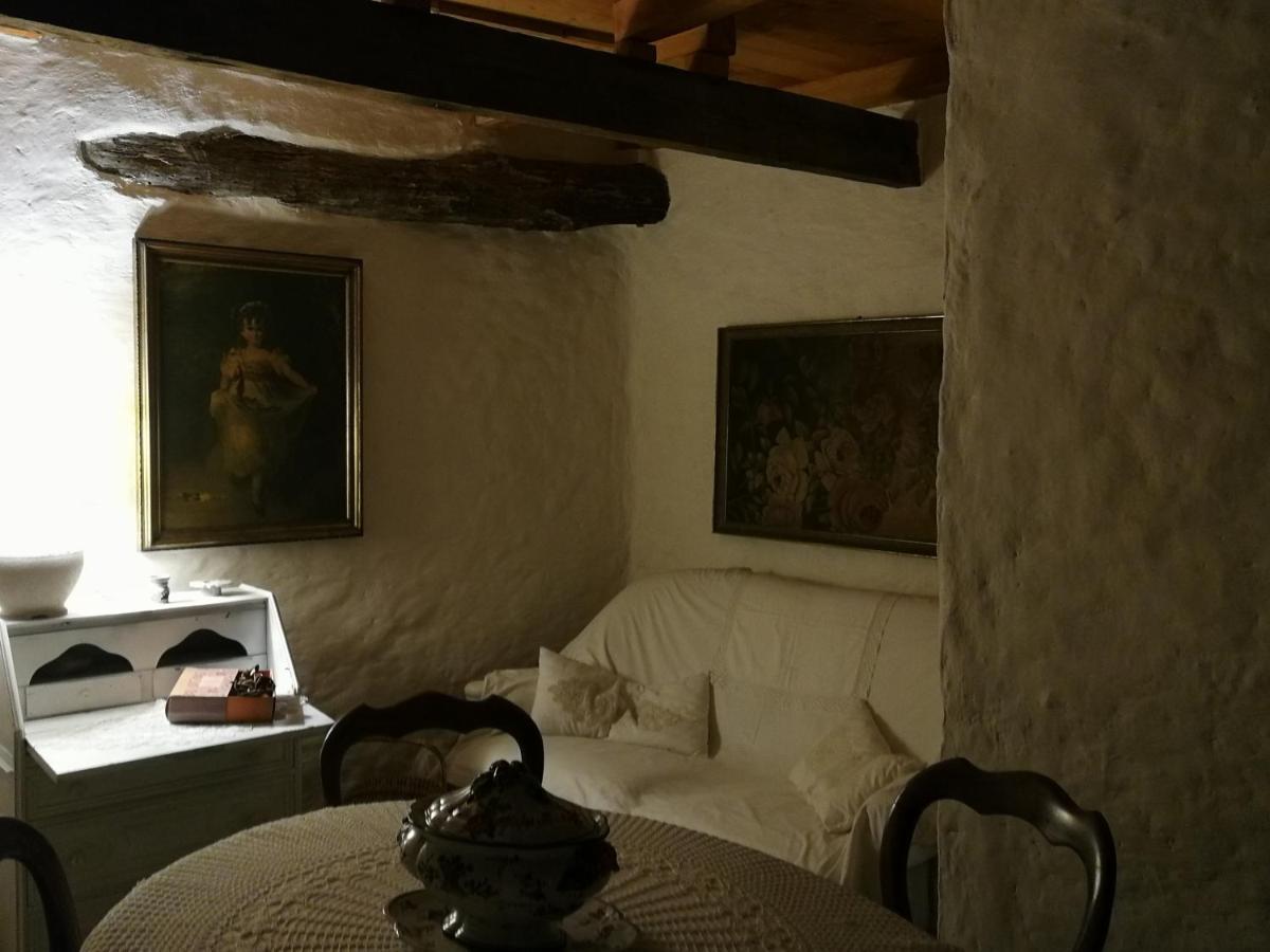 Casale Maria Mafalda Pieve di Teco Exteriör bild