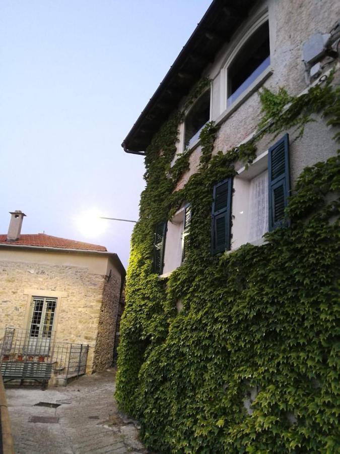 Casale Maria Mafalda Pieve di Teco Exteriör bild
