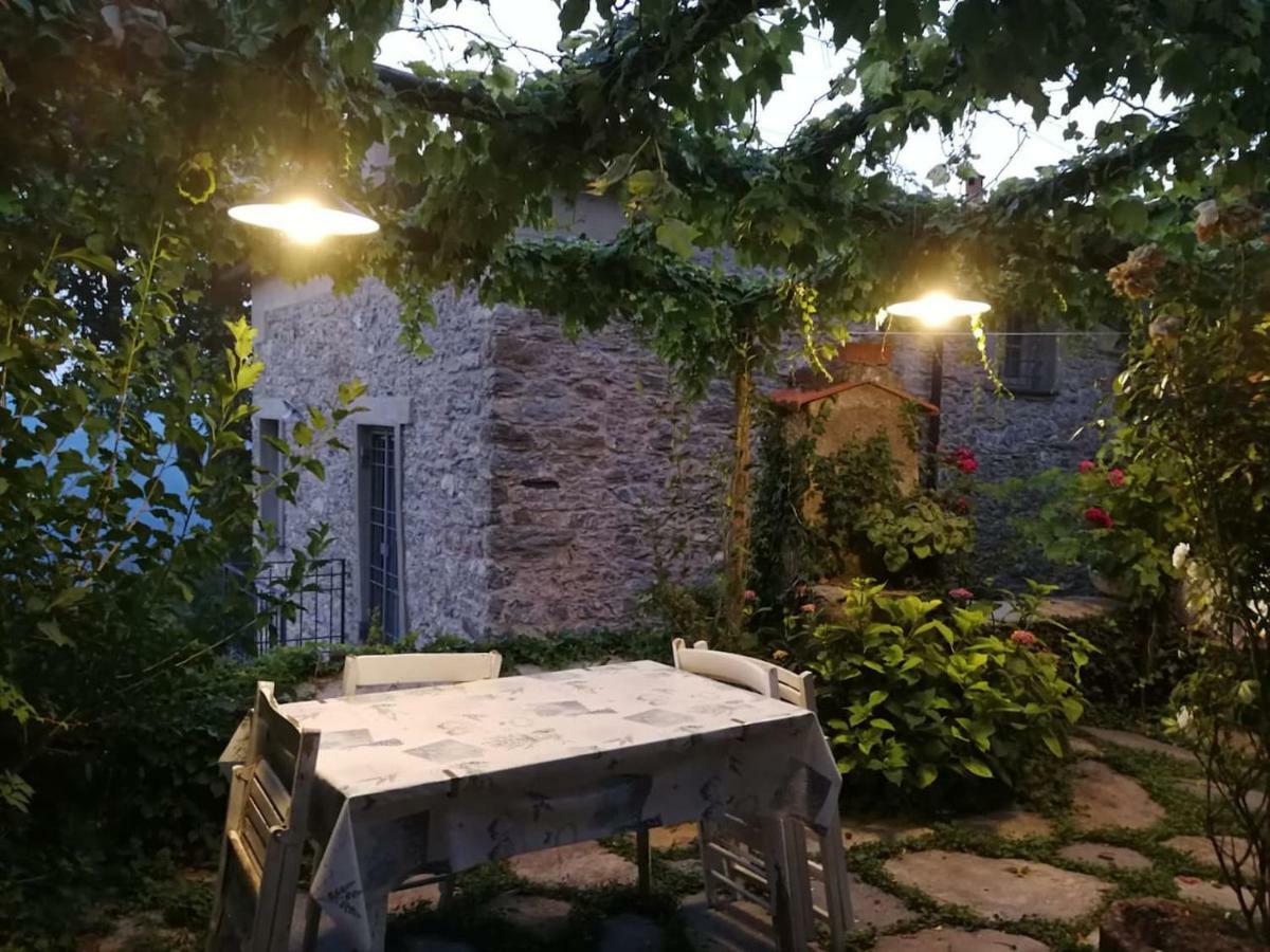 Casale Maria Mafalda Pieve di Teco Exteriör bild